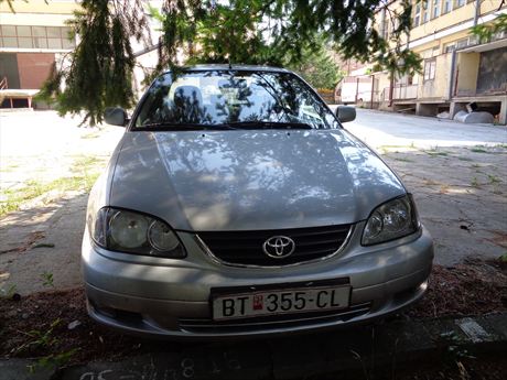 Image default
