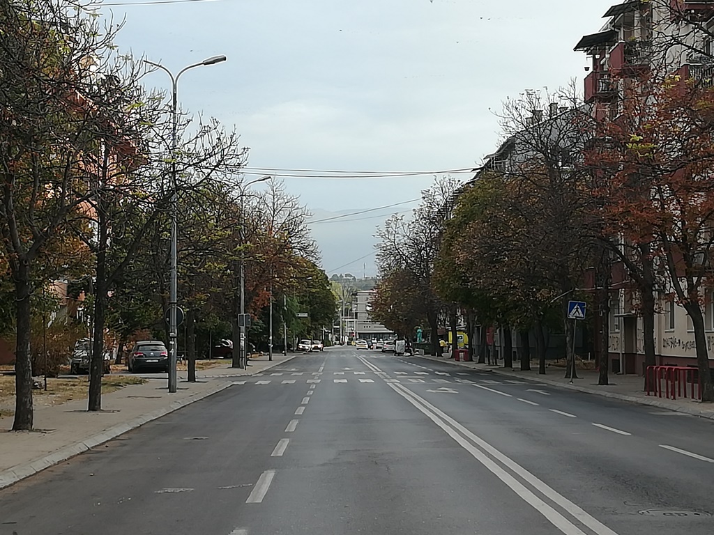 Image default
