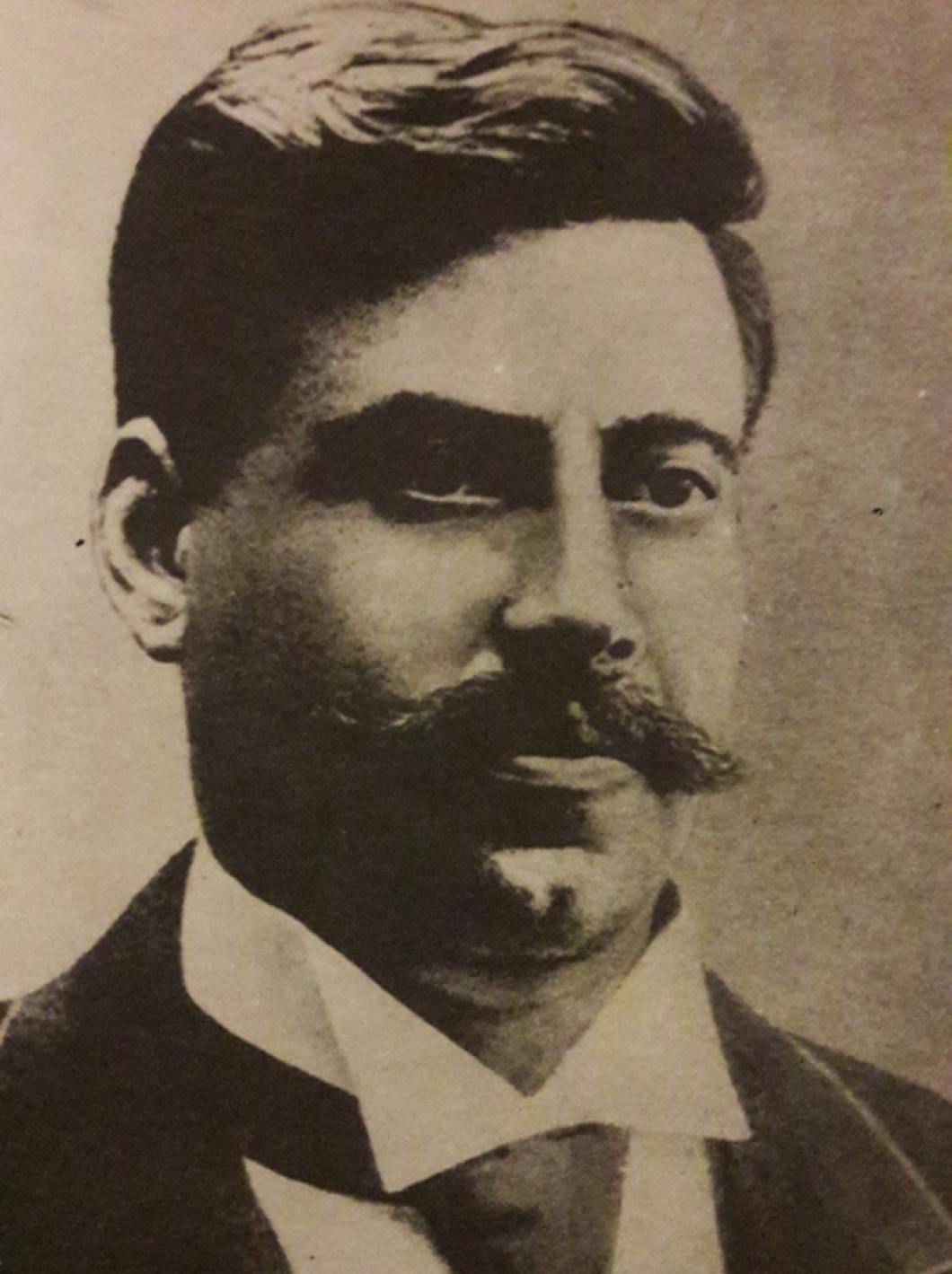 Image default