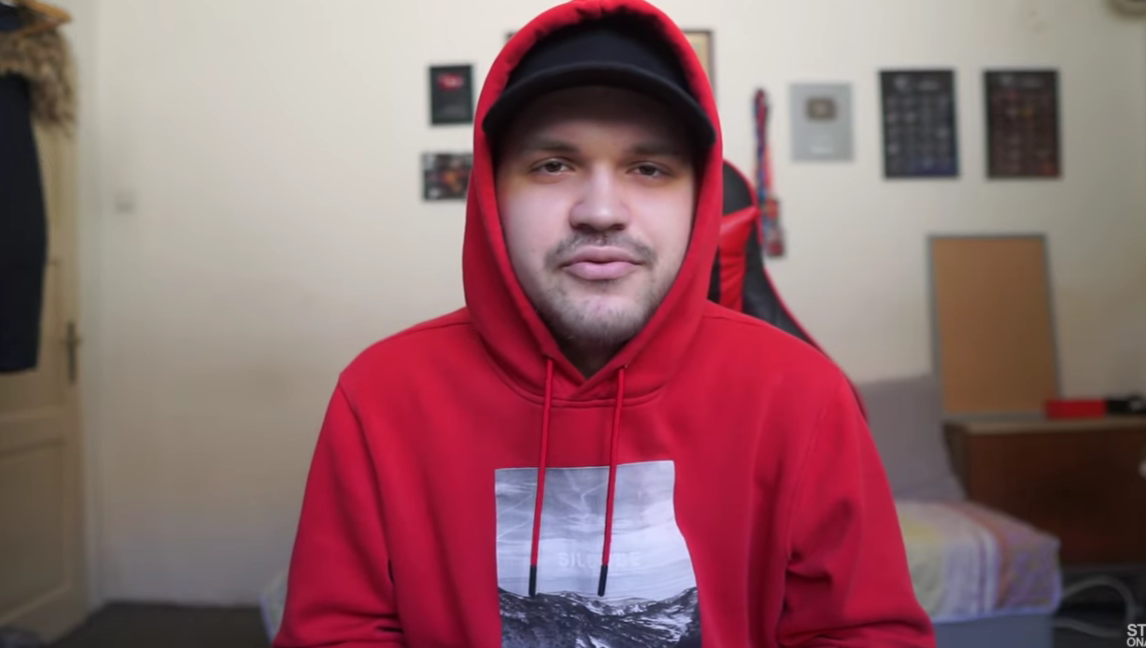 Image default